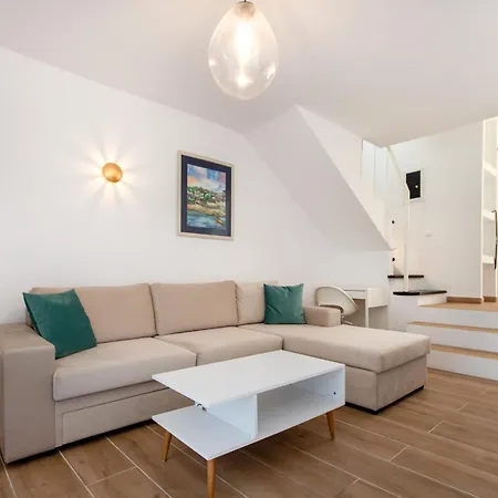 Simonidis Seaside By Rentalspro - Halkidiki Apartment Pefkochori